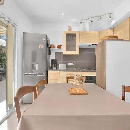 Appartement Jolie 60m2 - Proche Des Plages - 5 Min Centre Saint-Raphaël